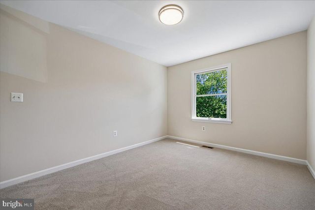6648 WIND RIDGE RD, Mount Airy, MD 21771