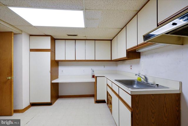 6648 WIND RIDGE RD, Mount Airy, MD 21771
