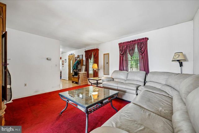 6648 WIND RIDGE RD, Mount Airy, MD 21771