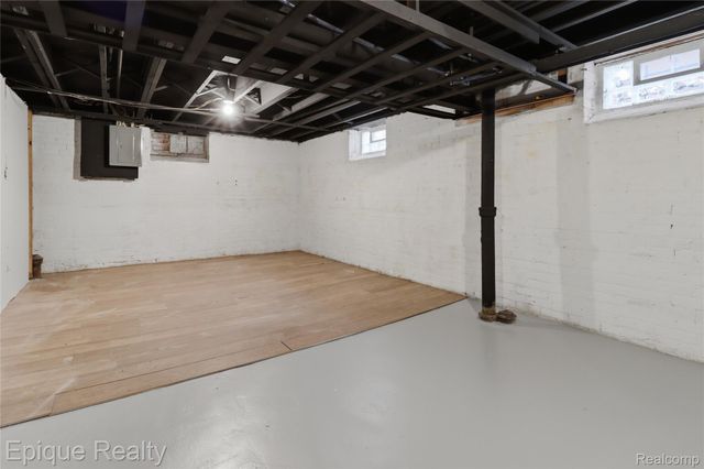 4277 Fullerton Street, Detroit, MI 48238