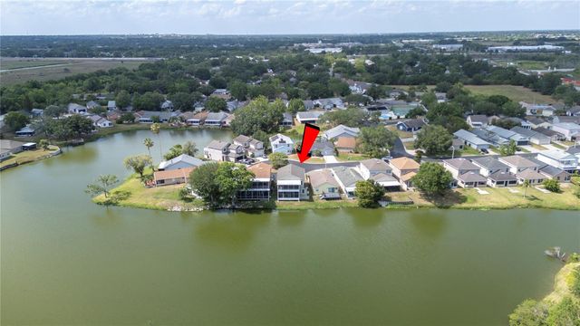 2015 HATTERAS POINT, Lakeland, FL 33813