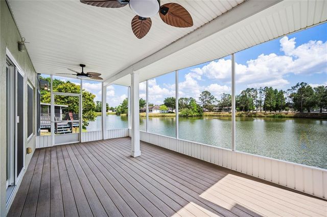 2015 HATTERAS POINT, Lakeland, FL 33813
