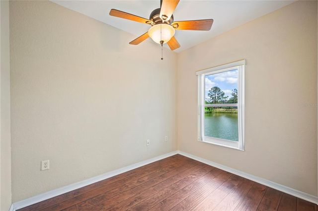 2015 HATTERAS POINT, Lakeland, FL 33813