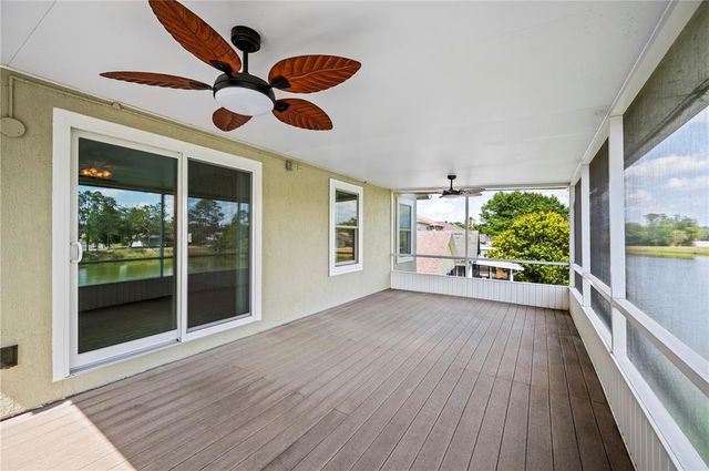 2015 HATTERAS POINT, Lakeland, FL 33813
