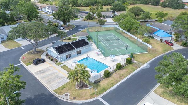 2015 HATTERAS POINT, Lakeland, FL 33813