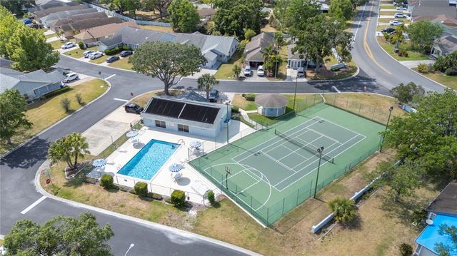 2015 HATTERAS POINT, Lakeland, FL 33813