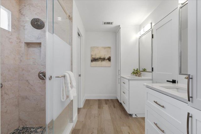 824 Brandi CIR, Kyle, TX 78640
