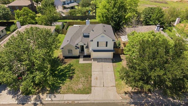 824 Brandi CIR, Kyle, TX 78640