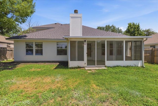 824 Brandi CIR, Kyle, TX 78640