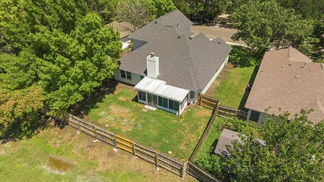824 Brandi CIR, Kyle, TX 78640