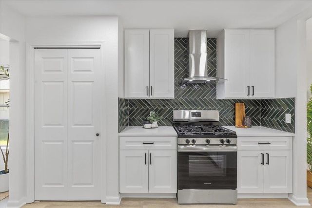 824 Brandi CIR, Kyle, TX 78640