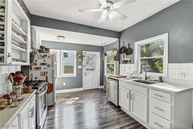 2025 W 45th Street, Cleveland, OH 44102