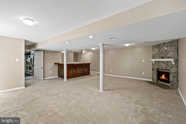 3899 TRIAD CT, Woodbridge, VA 22192