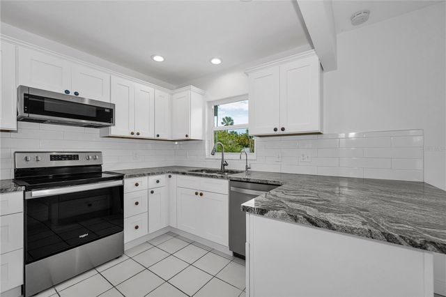 4909 SHOREVIEW COURT, Port Richey, FL 34668