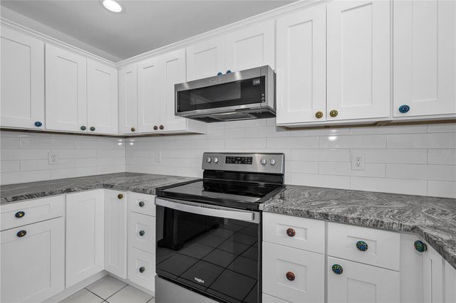 4909 SHOREVIEW COURT, Port Richey, FL 34668