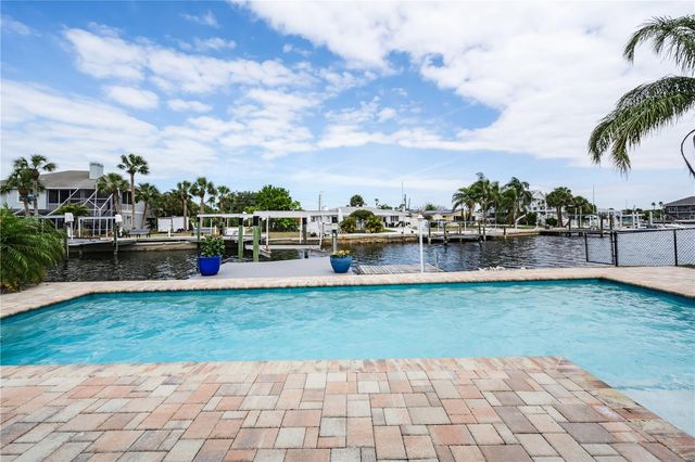 4909 SHOREVIEW COURT, Port Richey, FL 34668