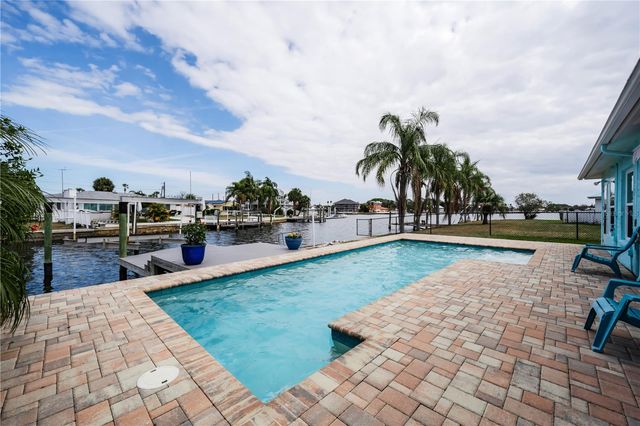 4909 SHOREVIEW COURT, Port Richey, FL 34668