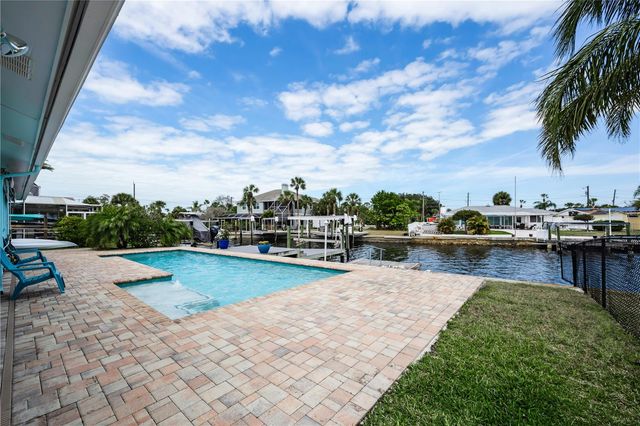 4909 SHOREVIEW COURT, Port Richey, FL 34668