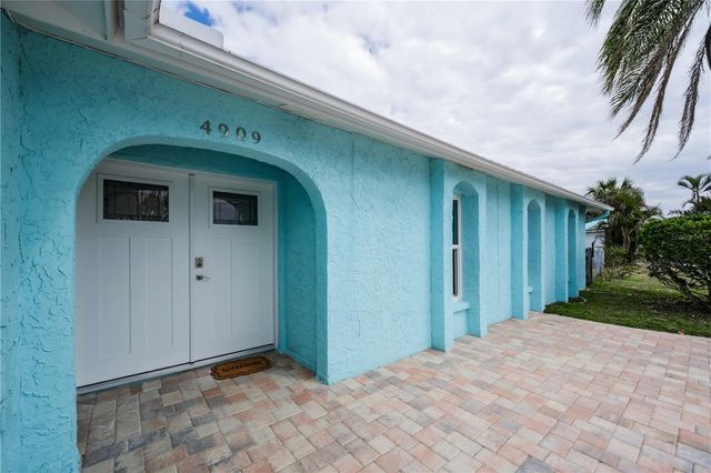 4909 SHOREVIEW COURT, Port Richey, FL 34668