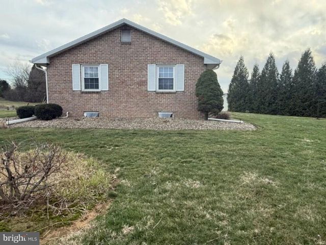 420 HEISERS LANE, Carlisle, PA 17015