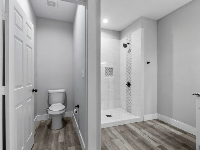 1104 W Elm Street, Denison, TX 75020