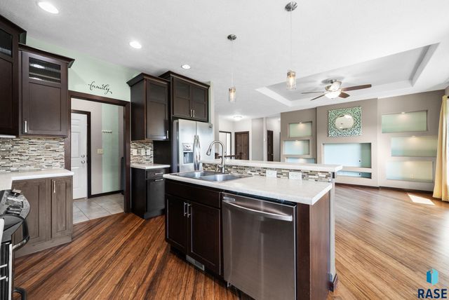 2900 S Statice Ave Avenue, Sioux Falls, SD 57106