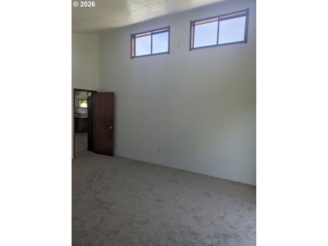 1116 7TH St, Florence, OR 97439