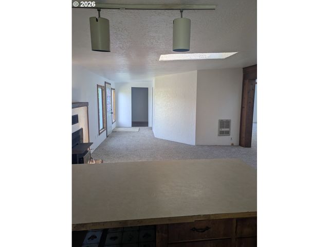 1116 7TH St, Florence, OR 97439