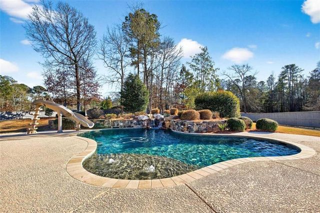 100 Southmill Lane, Senoia, GA 30276