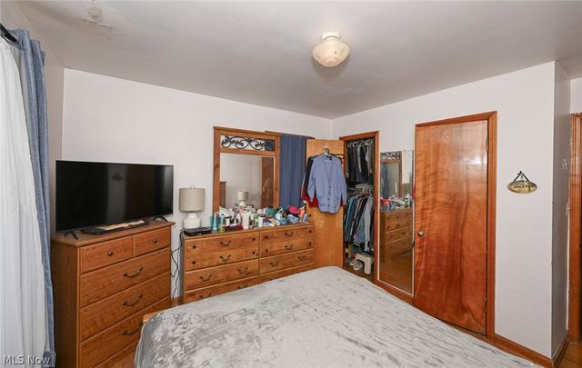 17812 Dalewood Avenue, Maple Heights, OH 44137