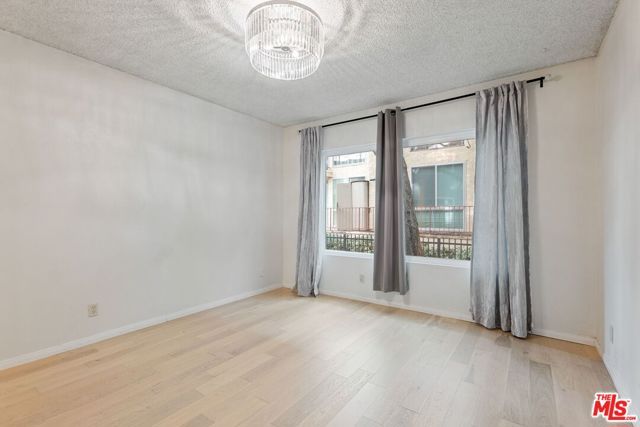 5870 Green Valley Circle 115, Culver City, CA 90230