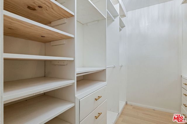 5870 Green Valley Circle 115, Culver City, CA 90230