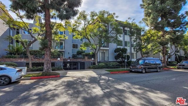 5870 Green Valley Circle 115, Culver City, CA 90230