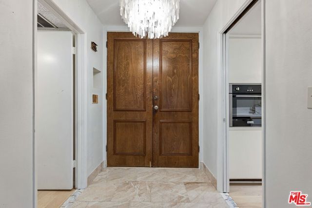 5870 Green Valley Circle 115, Culver City, CA 90230