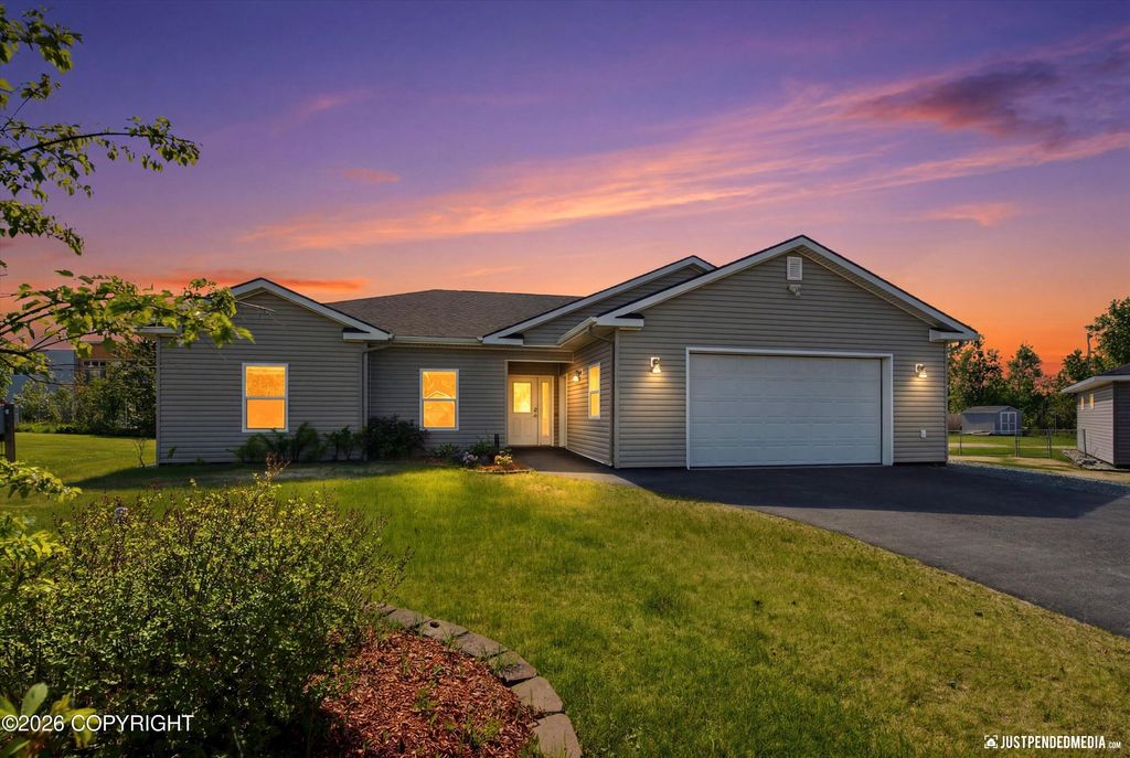 1495 S Center Point Drive, Wasilla, AK 99654