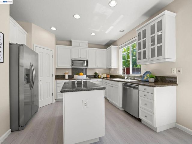 6812 Aberdale Cir, San Ramon, CA 94582