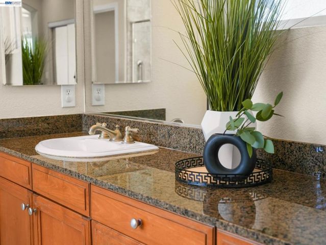 6812 Aberdale Cir, San Ramon, CA 94582