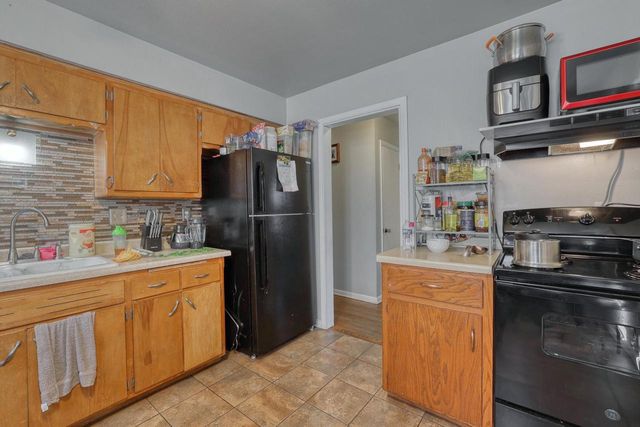 2125 S 97th STREET, West Allis, WI 53227