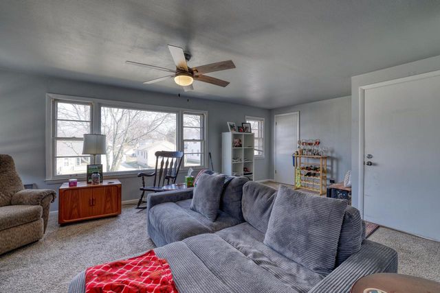 2125 S 97th STREET, West Allis, WI 53227