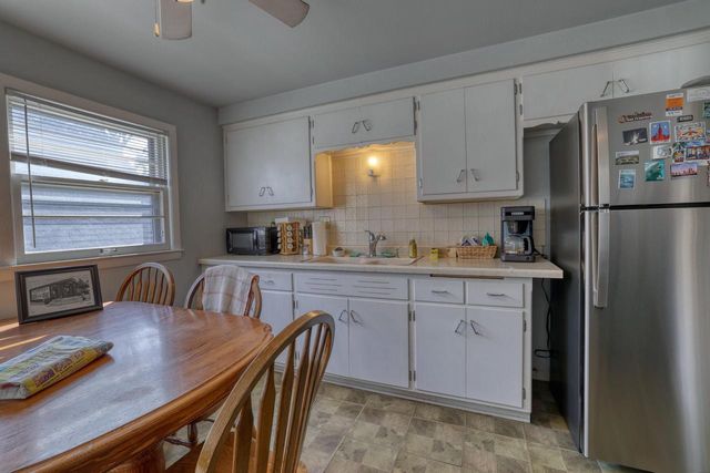 2125 S 97th STREET, West Allis, WI 53227