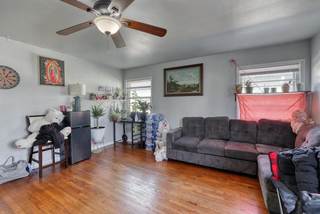 2125 S 97th STREET, West Allis, WI 53227