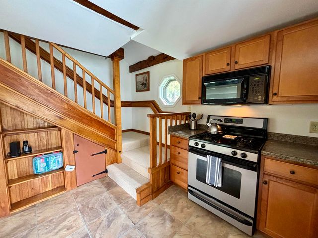 7030 U.S. Route 4, Bridgewater, VT 05034