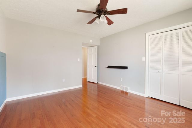 112 Hy Vu Drive, Canton, NC 28716