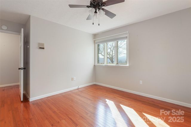 112 Hy Vu Drive, Canton, NC 28716