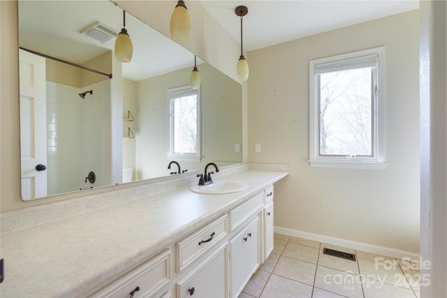 112 Hy Vu Drive, Canton, NC 28716