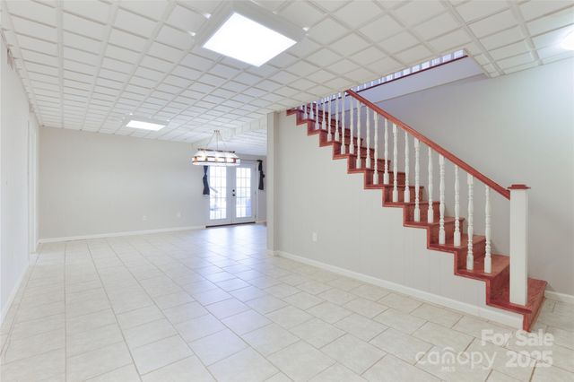 112 Hy Vu Drive, Canton, NC 28716