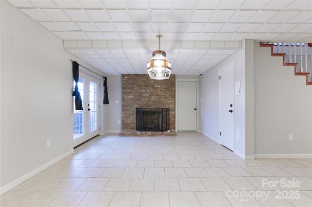 112 Hy Vu Drive, Canton, NC 28716