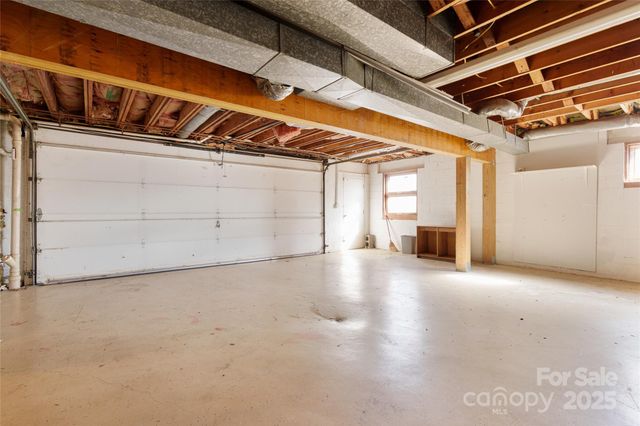 112 Hy Vu Drive, Canton, NC 28716