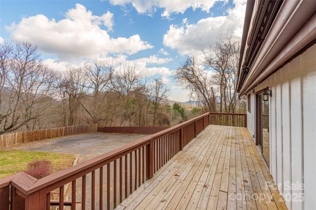 112 Hy Vu Drive, Canton, NC 28716