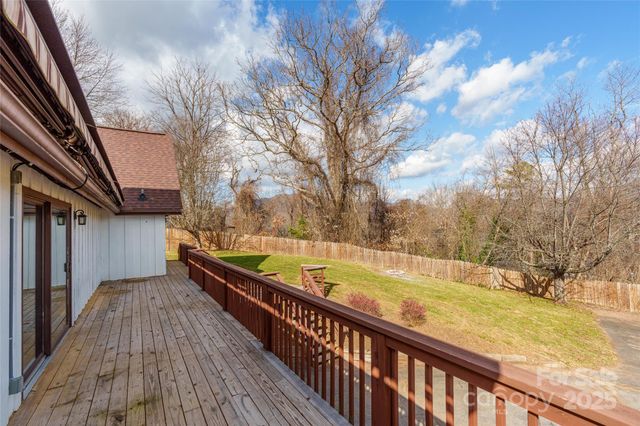 112 Hy Vu Drive, Canton, NC 28716